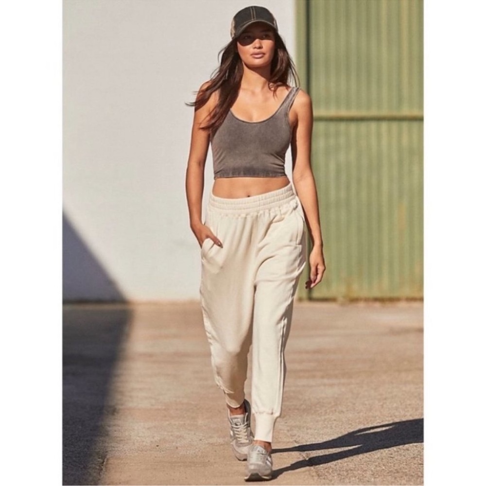 New Free People June Bug Sweatpants Joggers FP Movement Cream Small - Picture 12 of 12